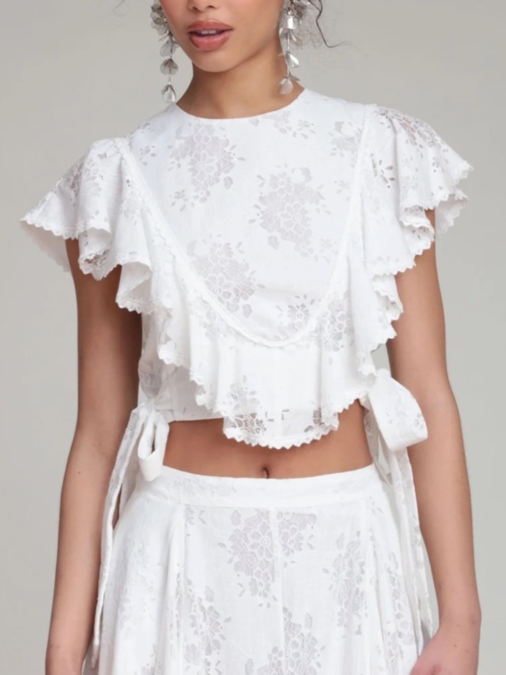 Avec Les Filles White Lace Ruffle Tie-Side Crop Top NWT